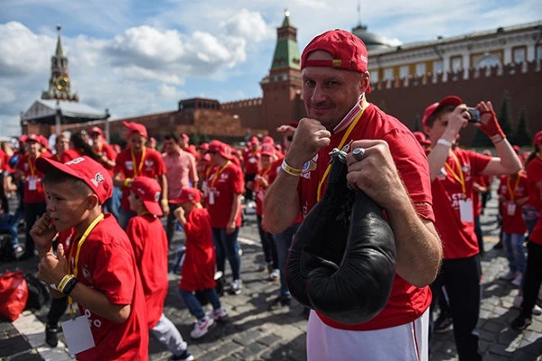 Международный день бокса отметят в РФ онлайн